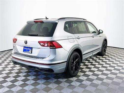2023 Volkswagen Tiguan 2.0T SE R-Line Black