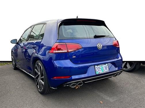 2019 Volkswagen Golf R 2.0T w/DCC & Navigation