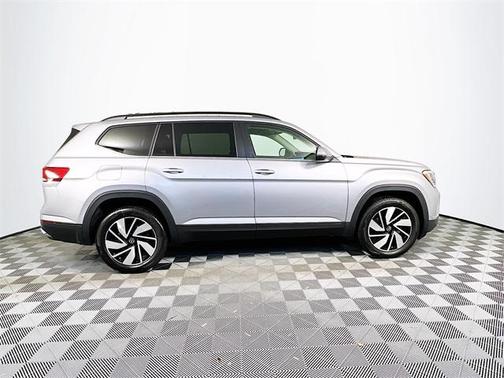 2025 Volkswagen Atlas 2.0T SE