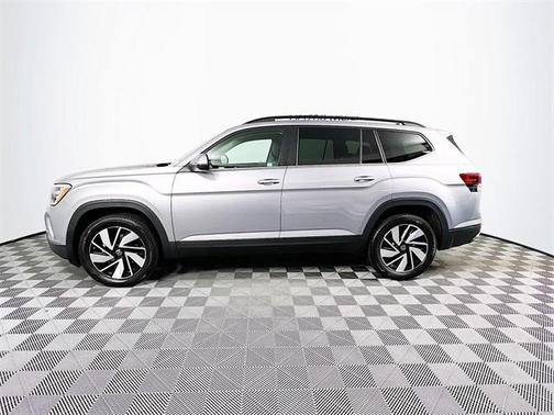 2025 Volkswagen Atlas 2.0T SE
