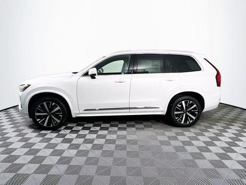 2026 Volvo XC90 B5 Core