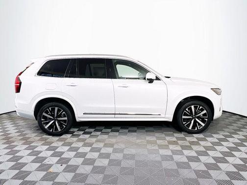 2026 Volvo XC90 B5 Core