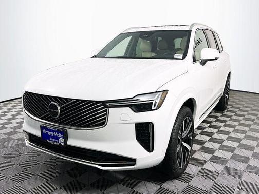 2026 Volvo XC90 B5 Core