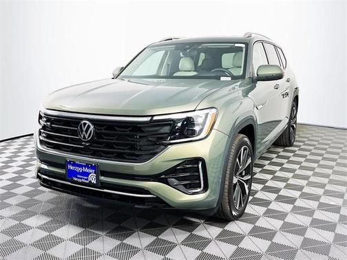 2025 Volkswagen Atlas 2.0T SEL Premium R-Line