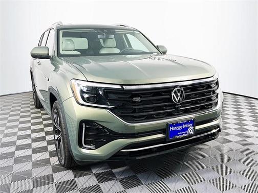 2025 Volkswagen Atlas 2.0T SEL Premium R-Line