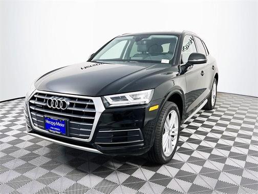 2018 Audi Q5 2.0T Premium Plus