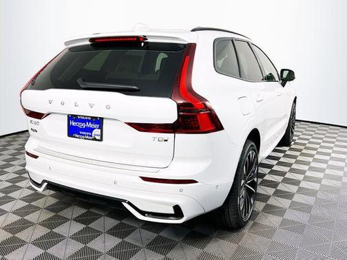 2026 Volvo XC60 Plug-In Hybrid T8 Ultra
