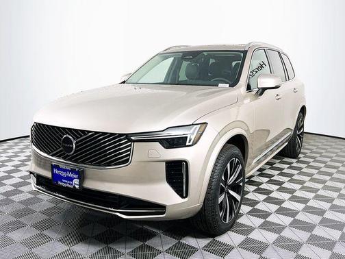 2026 Volvo XC90 B6 Core