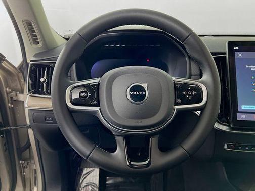 2026 Volvo XC90 B6 Core