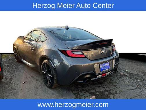 2023 Toyota GR86 Premium