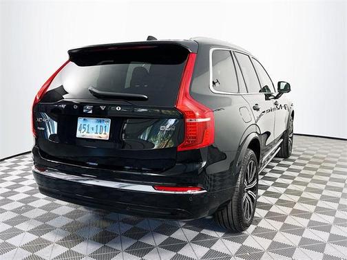 2025 Volvo XC90 B6 Plus 7-Seater