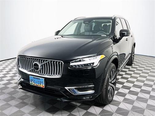 2025 Volvo XC90 B6 Plus 7-Seater