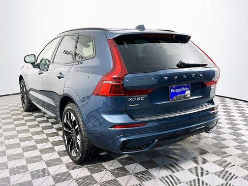 Denim Blue Metallic 2026 Volvo XC60 Plug-In Hybrid T8 Plus
