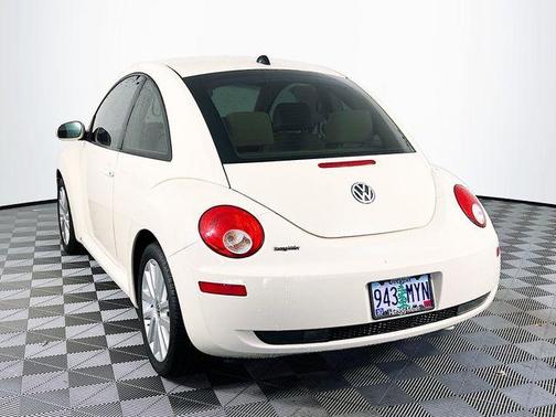 2008 Volkswagen New Beetle S