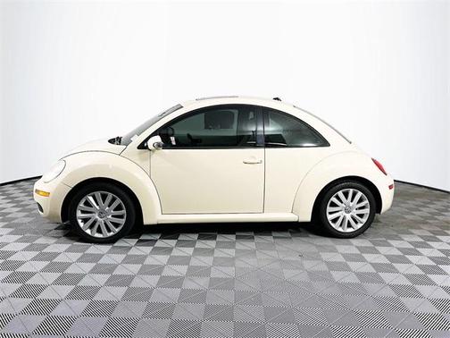 2008 Volkswagen New Beetle S