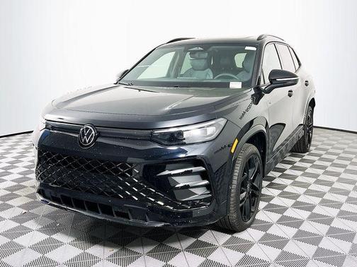 2025 Volkswagen Tiguan 2.0T SE R-Line Black