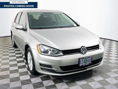 2015 Volkswagen Golf TSI S 4-Door