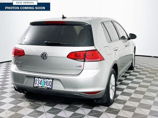 2015 Volkswagen Golf TSI S 4-Door