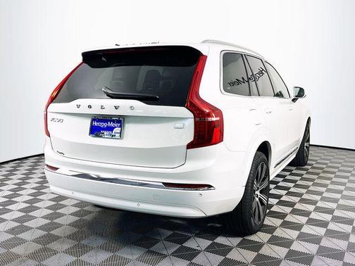 2024 Volvo XC90 Recharge Plug-In Hybrid T8 Plus Bright Theme 7-Seater