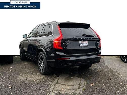 2023 Volvo XC90 B5 Core