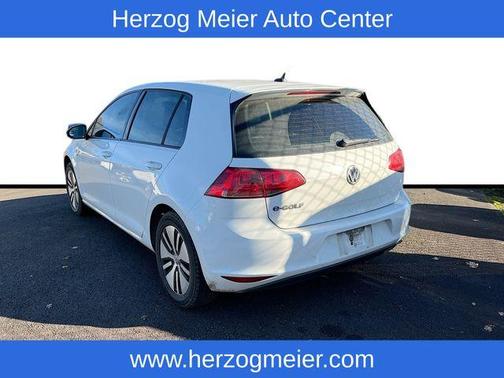 2016 Volkswagen e-Golf SE