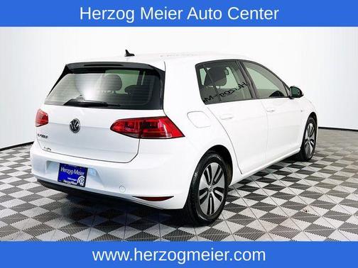 2016 Volkswagen e-Golf SE