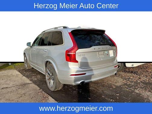 2019 Volvo XC90 T5 Momentum