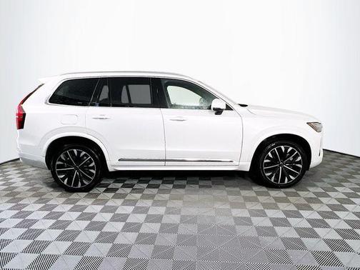 Crystal White Pearl 2026 Volvo XC90 B6 Plus 7-Seater