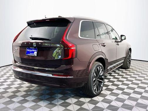 Mulberry Red 2026 Volvo XC90 Plug-In Hybrid T8 Ultra 7-Seater
