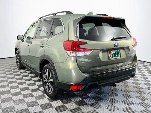 Jasper Green Metallic 2021 Subaru Forester Limited