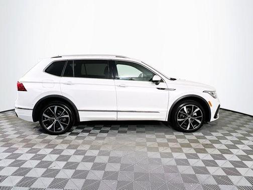 2024 Volkswagen Tiguan 2.0T SEL R-Line