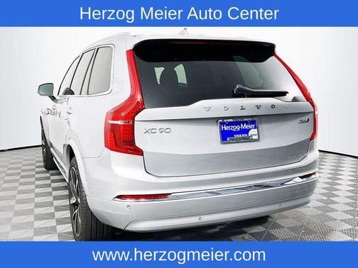 2024 Volvo XC90 B6 Ultimate Bright Theme 7-Seater