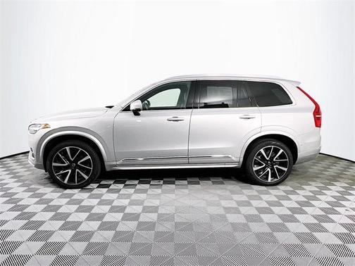 2024 Volvo XC90 B6 Ultimate Bright Theme 7-Seater