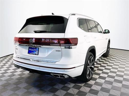 2025 Volkswagen Atlas 2.0T SEL Premium R-Line