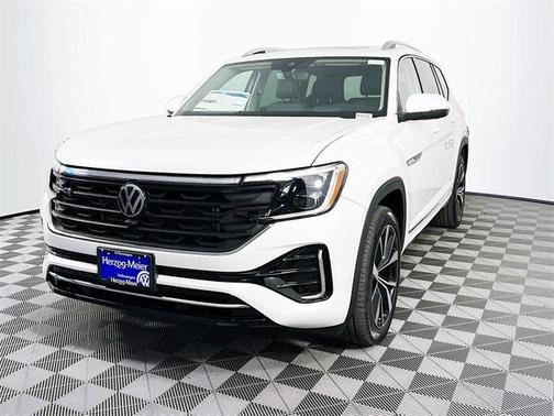 2025 Volkswagen Atlas 2.0T SEL Premium R-Line