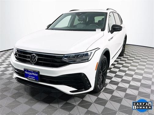 2022 Volkswagen Tiguan 2.0T SE R-Line Black