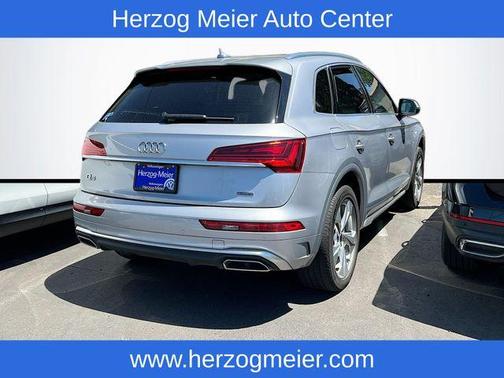 Florett Silver Metallic 2022 Audi Q5 45 S line quattro Premium