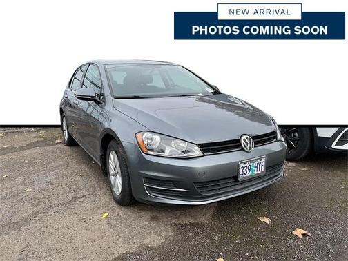 2016 Volkswagen Golf TSI S 4-Door