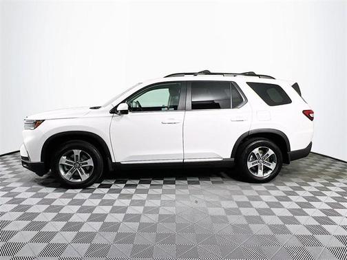 2023 Honda Pilot EX-L 8-Passenger