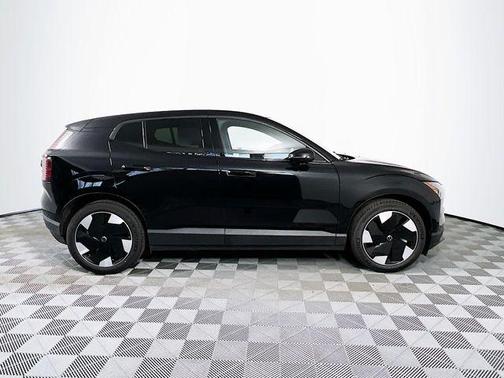 Onyx Black Metallic 2025 Volvo EX30 Twin Motor Plus
