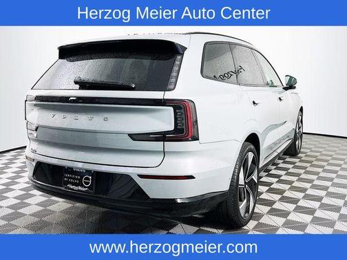 2025 Volvo EX90 Twin Motor Performance Ultra