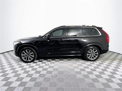 2019 Volvo XC90 T6 Momentum