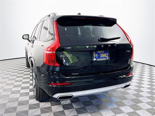 2019 Volvo XC90 T6 Momentum