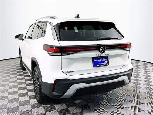 2025 Volkswagen Tiguan 2.0T S