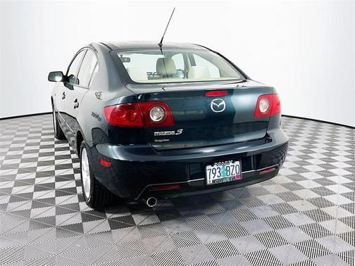 2004 Mazda Mazda3 i