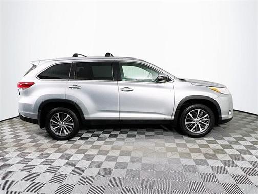 2019 Toyota Highlander Hybrid XLE