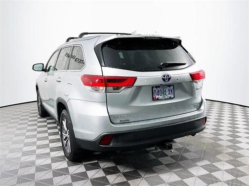 2019 Toyota Highlander Hybrid XLE