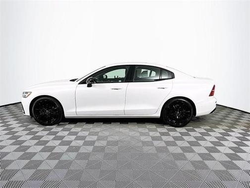 2023 Volvo S60 ULTIMATE