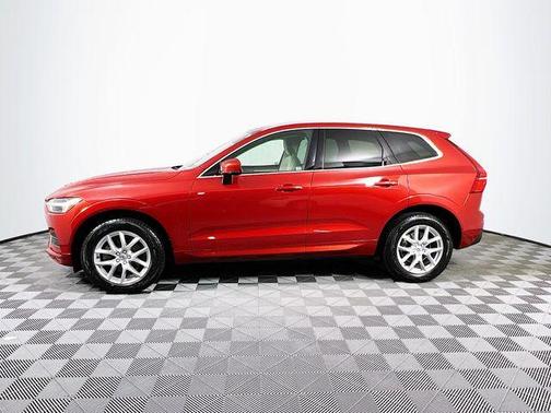 2021 Volvo XC60 T5 Momentum