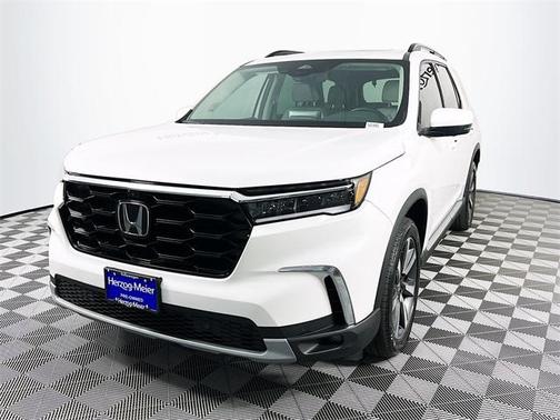 2023 Honda Pilot Elite
